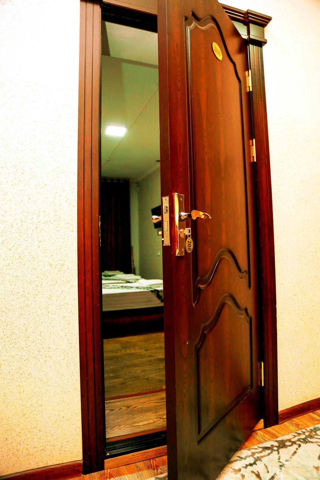 Hotel Mir Адрес Abu Ali Ibn Sino 4A Buhara Exterior foto